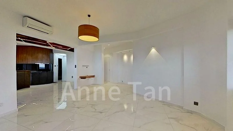 4 Bed Condo for Sale in Bayshore Park - Image 1