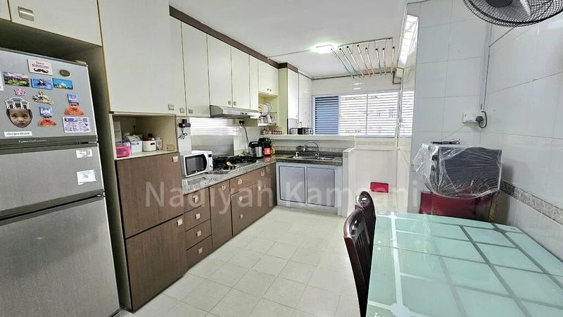 3 Room (3A) HDB for Sale in  853 Yishun Ring Road - Image 8