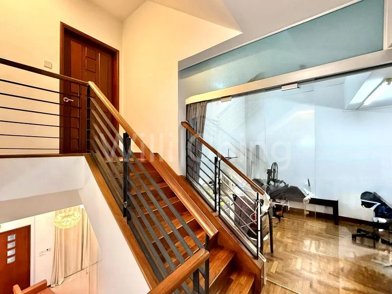 5 Bed Terraced House (Landed) for Sale in  Henley Gardens - Image 4