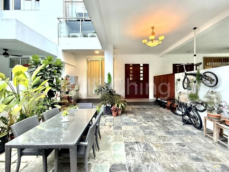 5 Bed Terraced House (Landed) for Sale in  Henley Gardens - Image 7