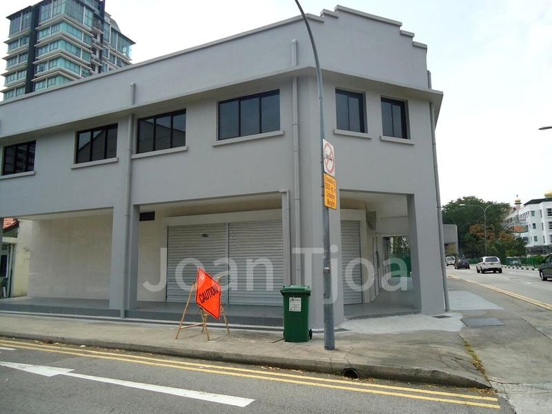 Shop / Shophouse for Rent: Corner Pet, Yoga, Pilates, Tuition Center, F & B Catering Takeaway on the East Side - Image 3