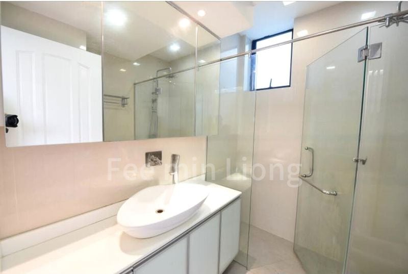 5 Bed Condo for Rent in  Spring Grove - Image 1