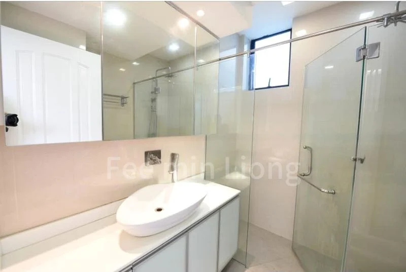 5 Bed Condo for Rent in  Spring Grove - Image 1