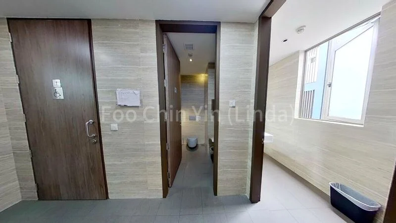 Office for Rent: Walking Distance to MRT, Gym, Fitness Club - Image 5
