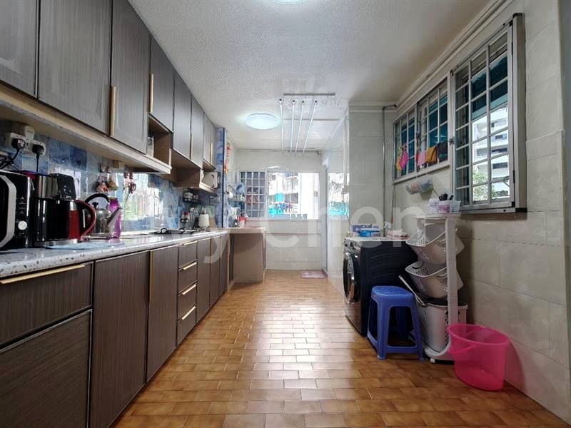5 Room (5I) HDB for Sale in 178 Woodlands Street 13 - Image 5