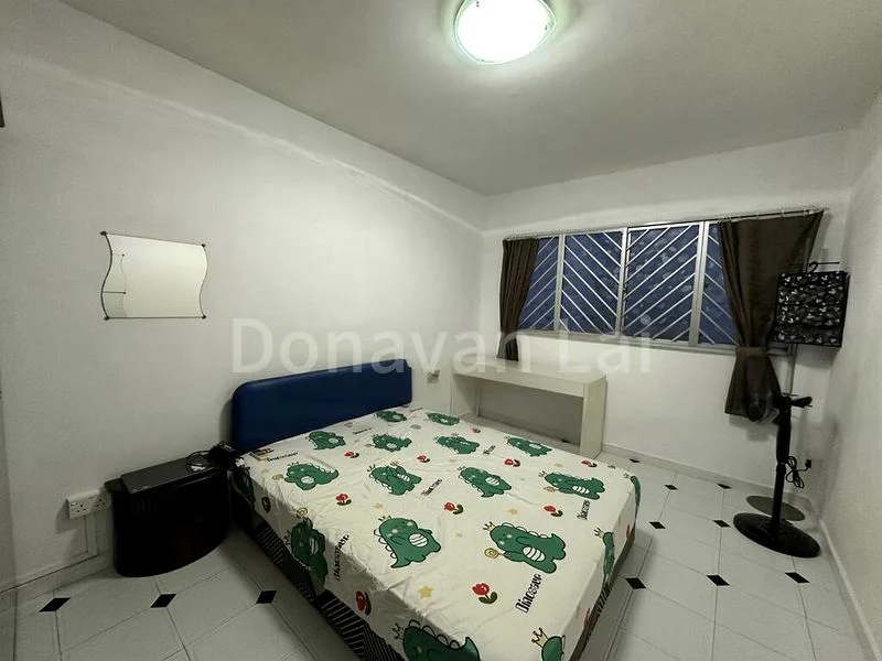 Common Room (HDB) for Rent in  131 Bukit Batok West Avenue 6 - Image 2