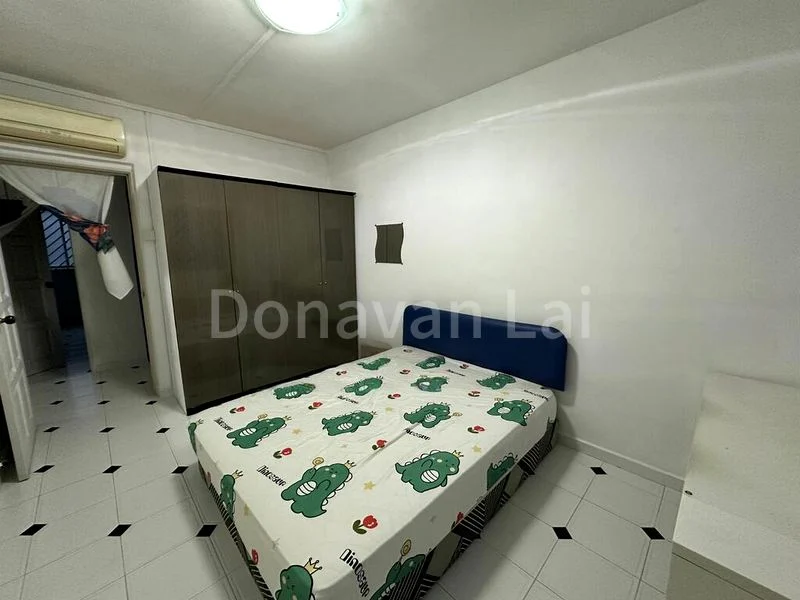 Common Room (HDB) for Rent in  131 Bukit Batok West Avenue 6 - Image 5