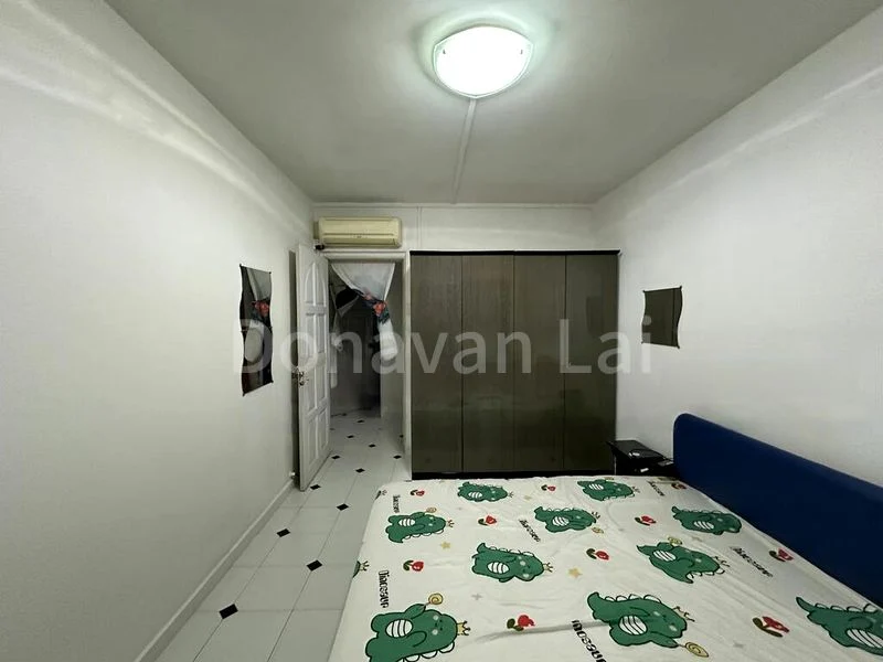 Common Room (HDB) for Rent in  131 Bukit Batok West Avenue 6 - Image 3