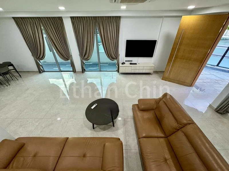 6 Bed Corner Terrace (Landed) for Sale in  Hillside Drive - Image 5