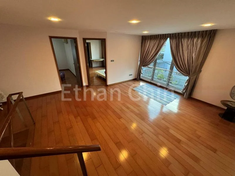 6 Bed Corner Terrace (Landed) for Sale in  Hillside Drive - Image 6