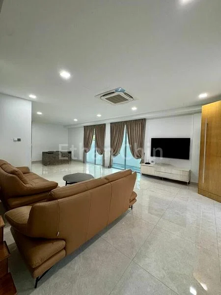 6 Bed Corner Terrace (Landed) for Sale in  Hillside Drive - Image 10