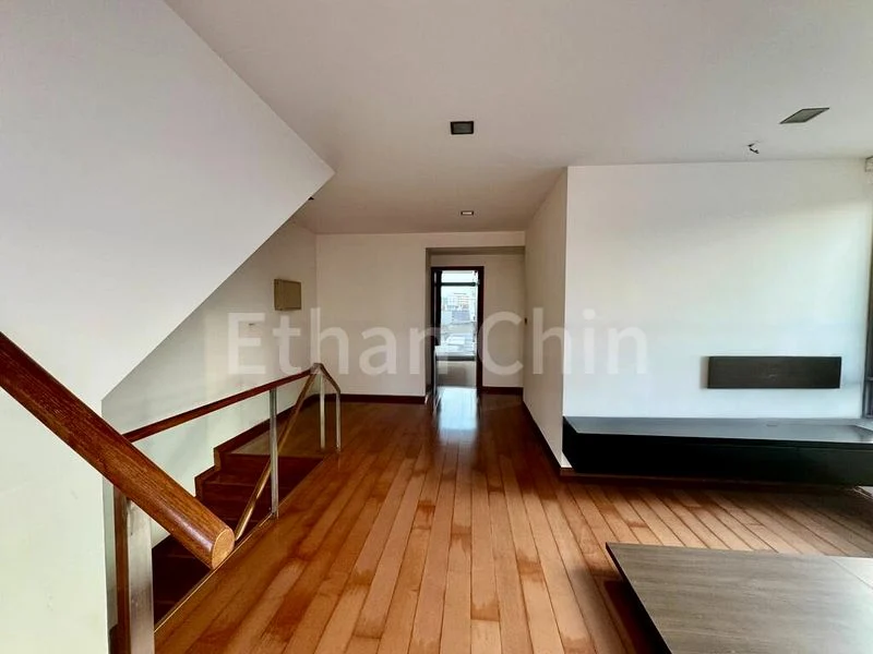 6 Bed Corner Terrace (Landed) for Sale in  Hillside Drive - Image 13