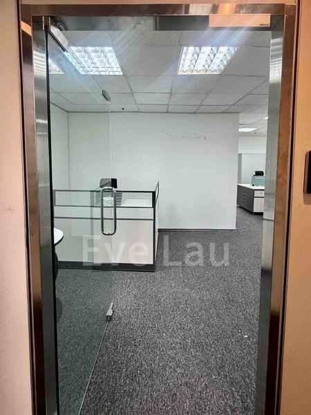 Office for Rent: Cecil Court - Image 1