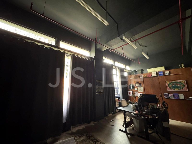 Light Industrial (B1) for Sale in  Mayfair Industrial Building - Image 7