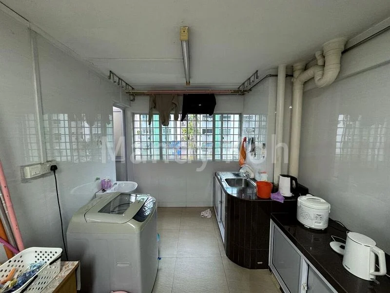 3 Room (3S) HDB for Rent in 163 Ang Mo Kio Avenue 4 - Image 6