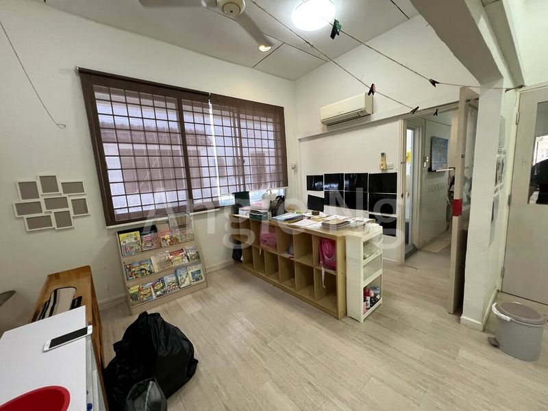 Other Retail for Rent: Kembangan MRT - Image 4