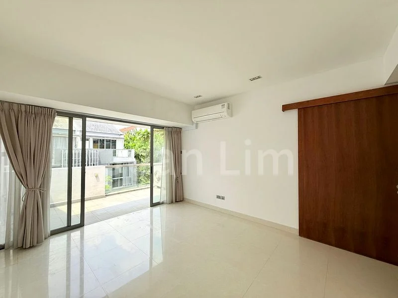 4 Bed Landed for Rent in Milford Villas - Image 2