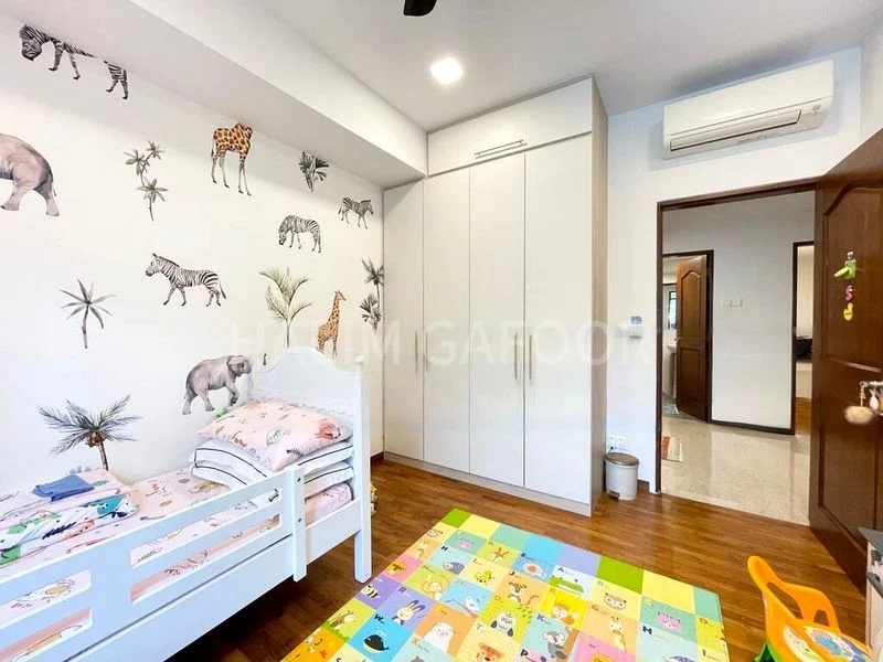 3 Bed Condo for Rent in The Park Vale - Image 6