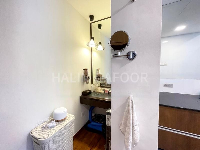 3 Bed Condo for Rent in The Park Vale - Image 12