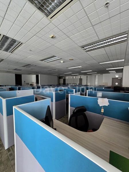 Office for Rent: Prudential Tower - Image 2