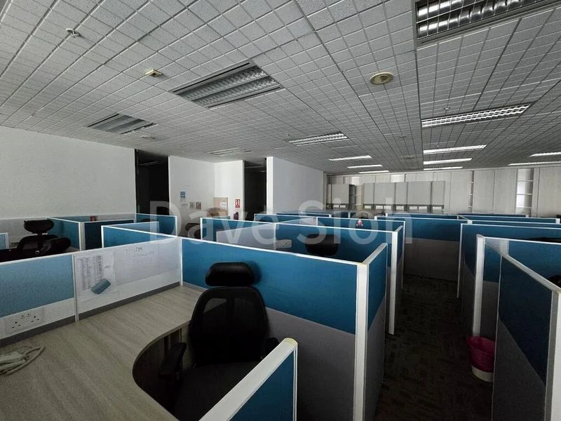 Office for Rent: Prudential Tower - Image 1