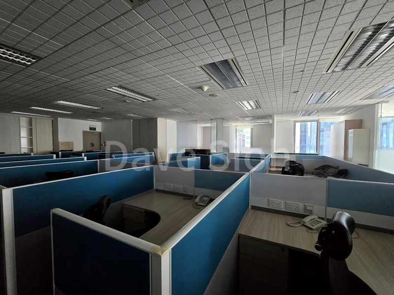 Office for Rent: Prudential Tower - Image 3