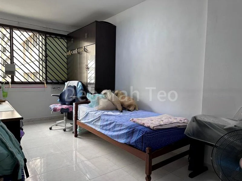 4 Room (4A) HDB for Sale in  165 Simei Road - Image 6