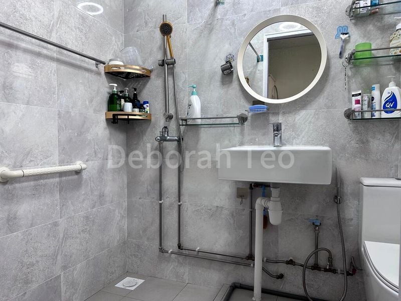 4 Room (4A) HDB for Sale in  165 Simei Road - Image 5