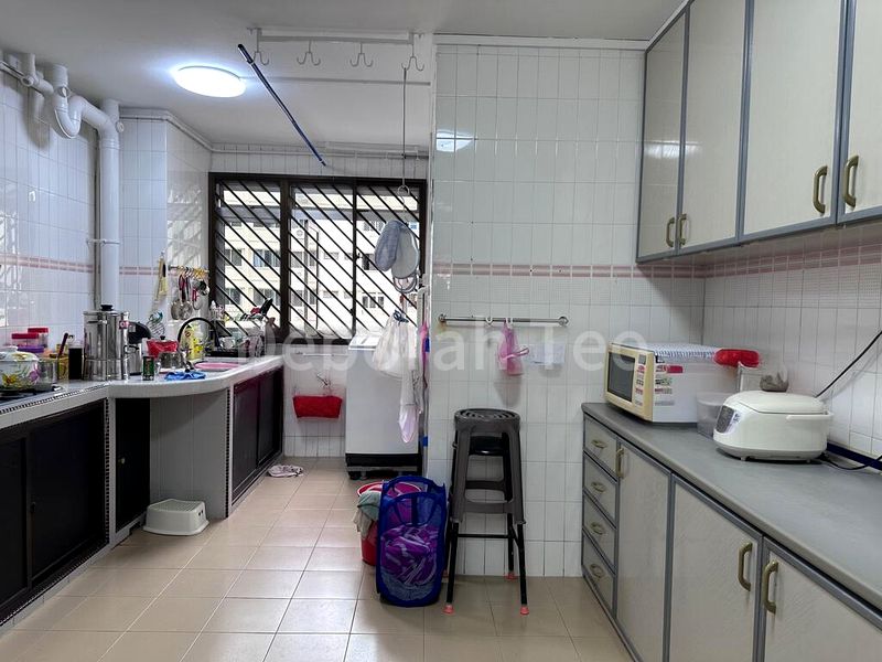 4 Room (4A) HDB for Sale in  165 Simei Road - Image 3