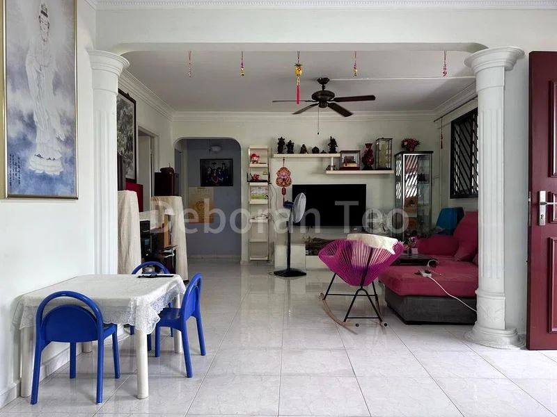 4 Room (4A) HDB for Sale in  165 Simei Road - Image 1