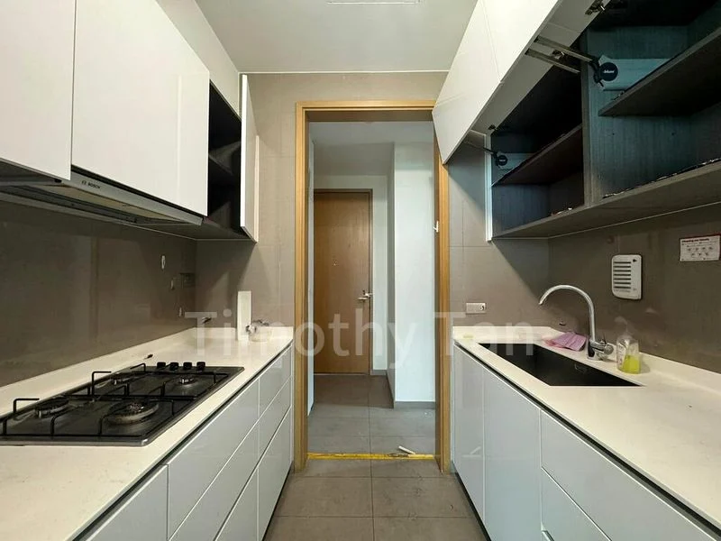 3 Bed Condo for Rent in  Skyline Residences - Image 3