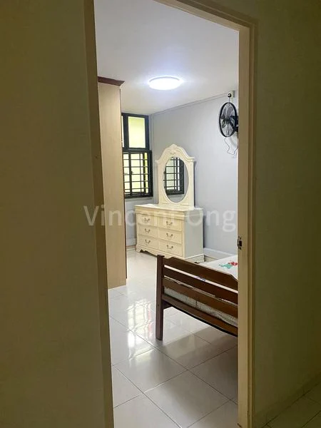 Common Room (HDB) for Rent in 356B Admiralty Drive - Image 2