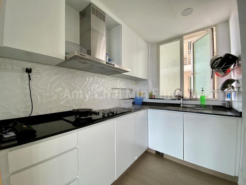 4 Bed Condo for Rent in Goldenhill Park Condominium - Image 7