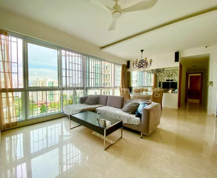 4 Bed Condo for Rent in Goldenhill Park Condominium - Image 12