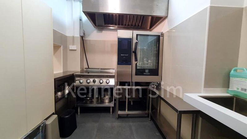 Food & Beverage for Rent: F&B Main Road, Immediate - Image 4