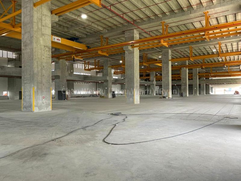 Factory / Workshop (B2) for Rent: 7x20 Ton Crane, 11m Clear Height, MRT - Image 3