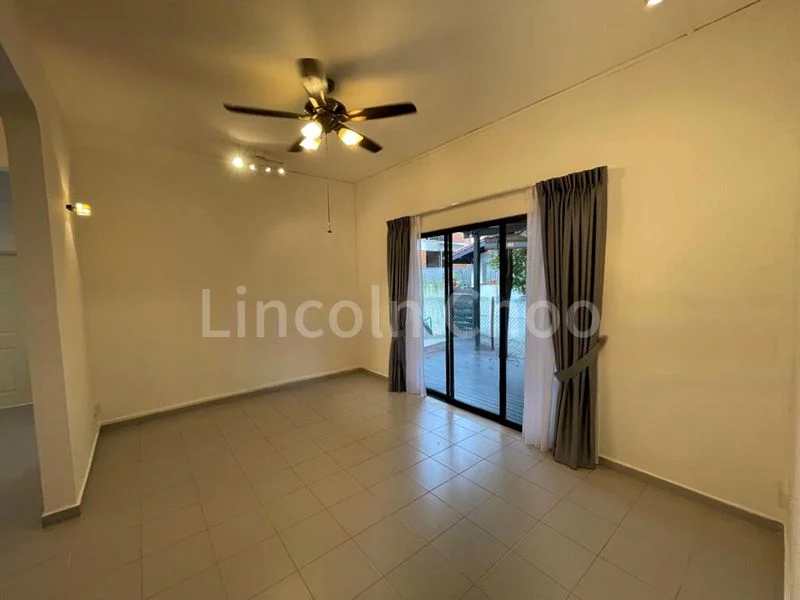 4+1 Bed Corner Terrace (Landed) for Sale in  Pasir Ris Beach Park - Image 3