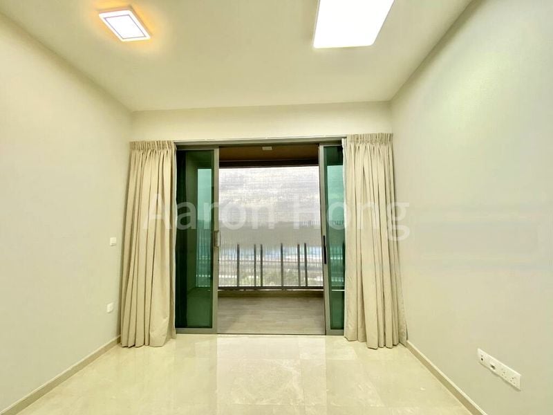 1 Bed Condo for Rent in  The Glades - Image 4