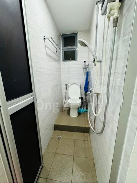 Common Room (Condo) for Rent in  Kai Fook Mansion - Image 4