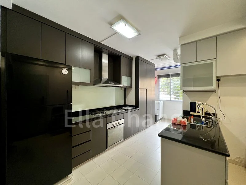 4 Room (4A) HDB for Rent in  113 Lorong 3 Geylang - Image 4