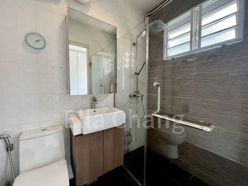 4 Room (4A) HDB for Rent in  113 Lorong 3 Geylang - Image 9