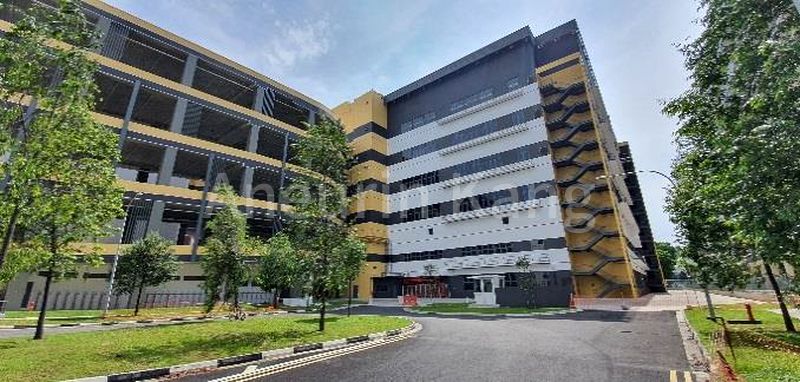 Light Industrial (B1) for Rent in  Liner - Image 2