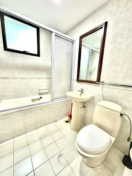 Master Room (Condo) for Rent in  Parc Oasis - Image 8