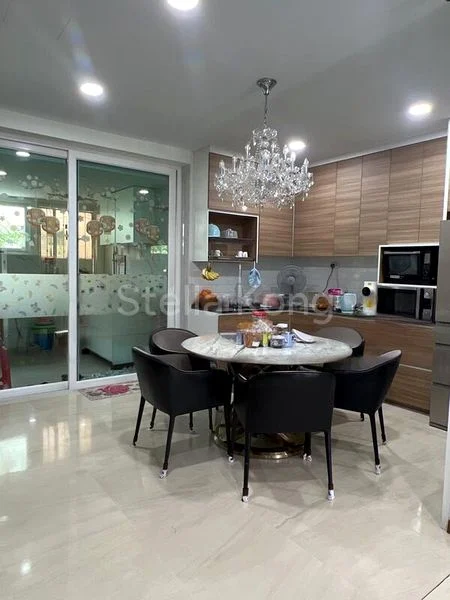 4 Bed Terraced House (Landed) for Sale in  Hong Heng Terrace - Image 2