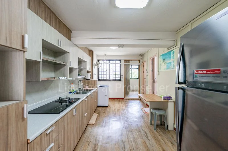 3 Room (3I) HDB for Sale in  6 Marsiling Drive - Image 3