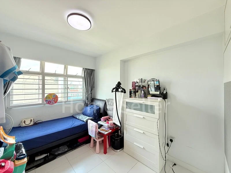 4 Room (4A) HDB for Sale in 780C Woodlands Crescent - Image 5