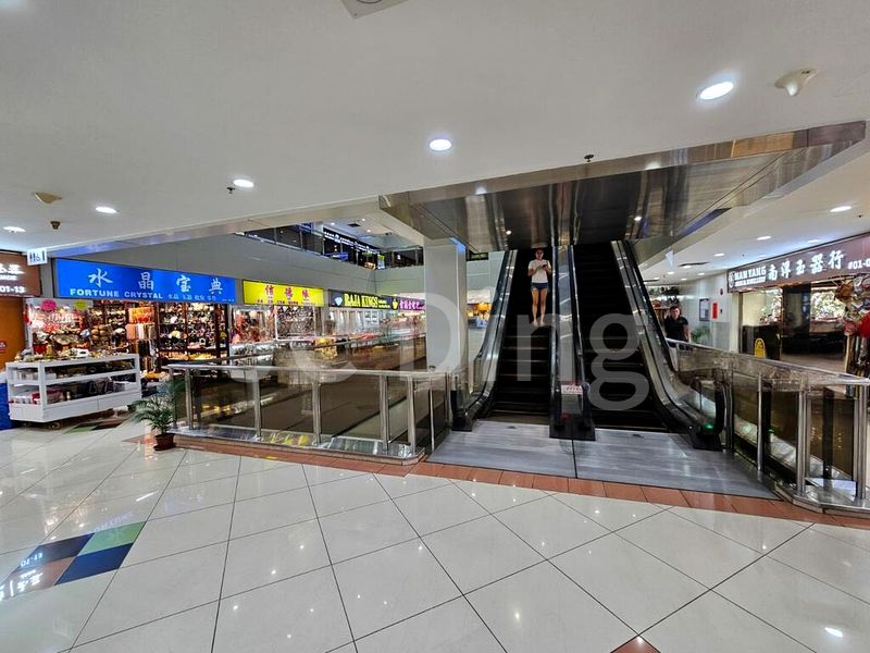 Shop / Shophouse for Sale: Fu Lu Shou Complex - Image 1
