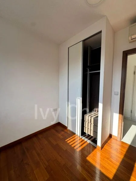 2 Bed Condo for Sale in  Kensington Square - Image 10