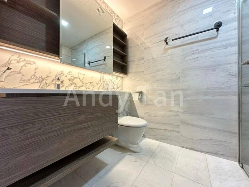 3 Bed Condo for Rent in  Queens Peak - Image 5