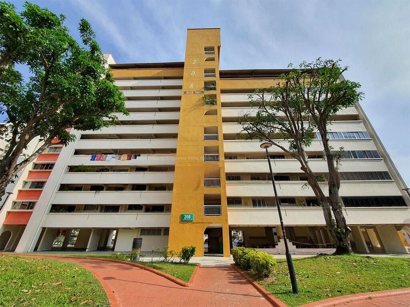 Common Room (HDB) for Rent in  208 Tampines Street 21 - Image 3